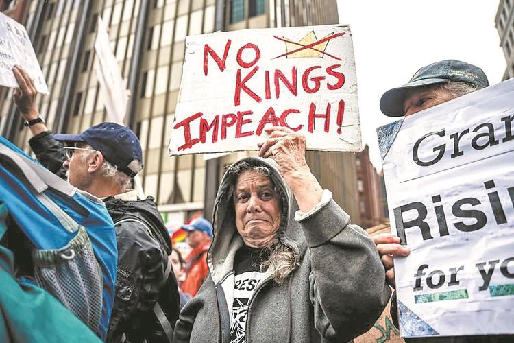 特朗普加码报复行动，施压司法部长“立刻”调查政敌！