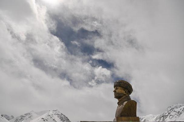 同心故事丨三代“帕米尔雄鹰”的一条路一生情