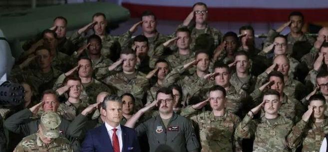 美防长召集美军将领开会抨击“肥胖将军”，提出身高体重等体能标准