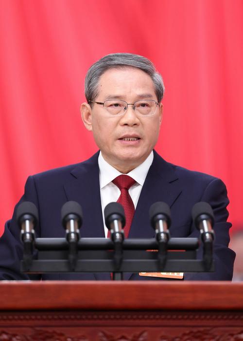 李强主持召开国务院常务会议，部署推进基本医疗保险省级统筹工作