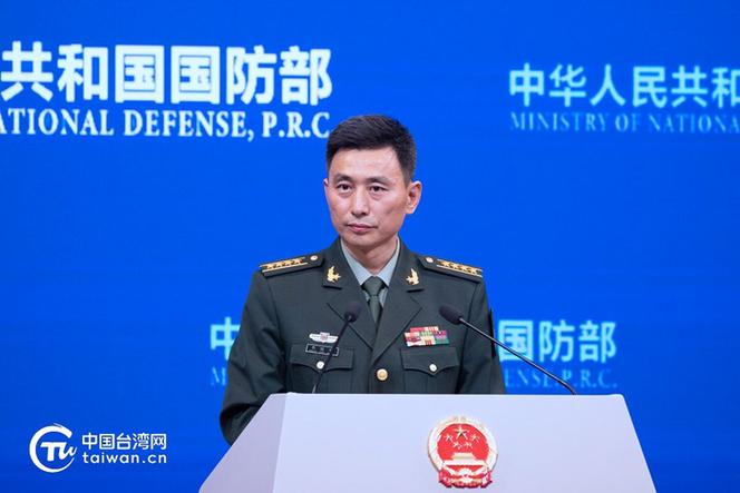 国防部新闻发言人张晓刚就日炒作我辽宁舰航母编队舰载机雷达照射答记者问
