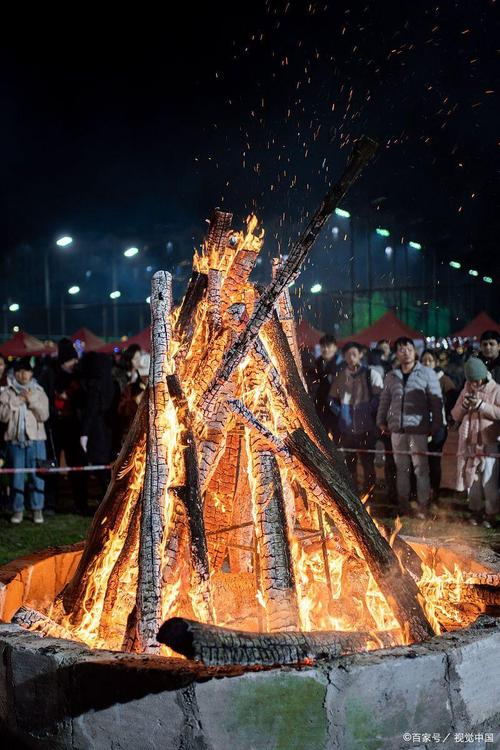 江西上饶望仙谷景区火情已扑灭,目前景区正常开放