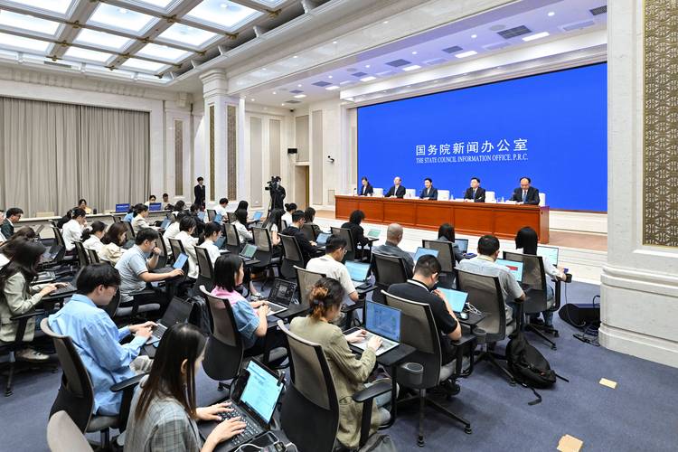 中国人民银行召开2026年金融法治工作会议