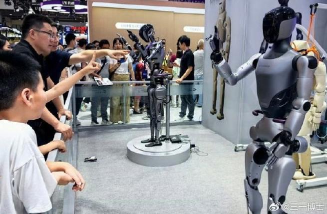 自变量机器人完成数亿元新融资，上汽金控、中金上汽等产业资本领投