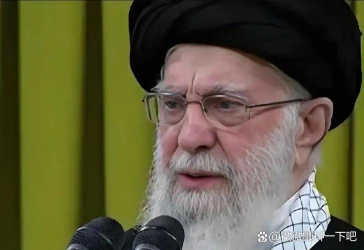 视频|实时播报哈梅内伊死讯时，伊朗国家电视台主持人心情悲痛声音哽咽，一度忍不住放声大哭