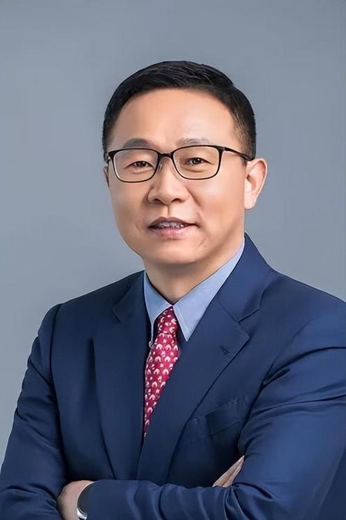 华为：汪涛自2026年4月1日起当值轮值董事长