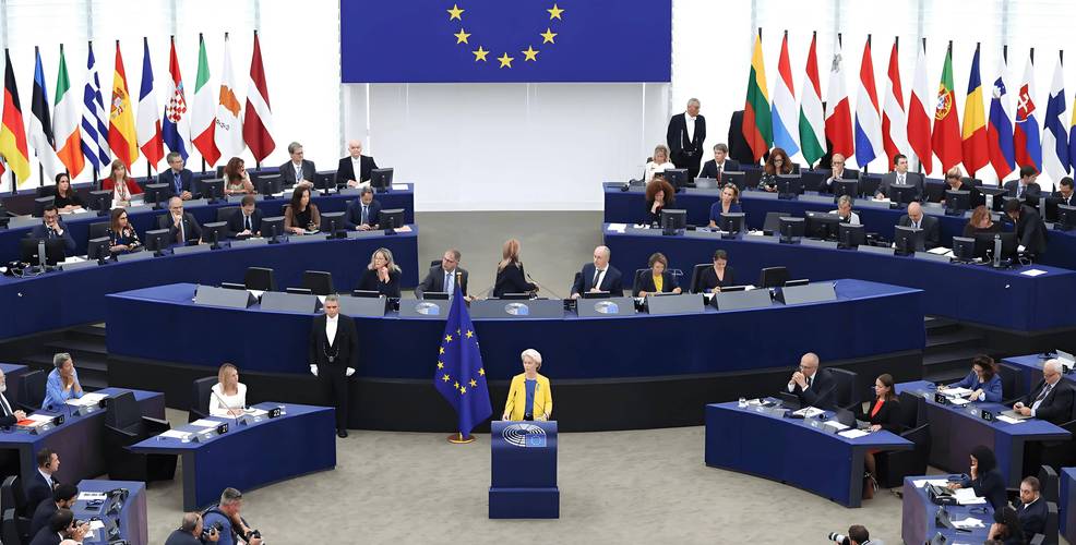 特朗普威胁将停止向乌克兰供应武器,除非欧洲加入霍尔木兹相关联盟