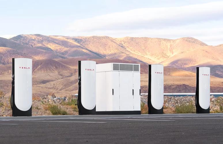 汽车早报|小鹏回应澳大利亚独家经销商合作破裂 特斯拉超级充电桩全球突破80000根