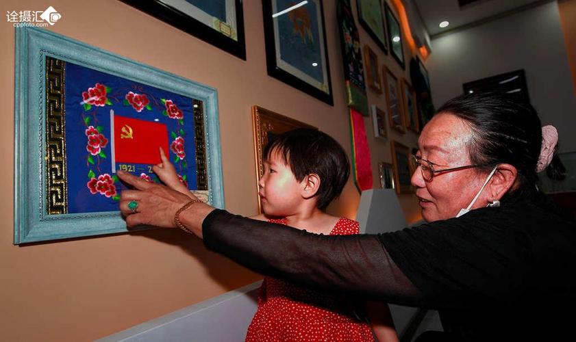 【好评中国】609级台阶，每一级都是信仰的烙印